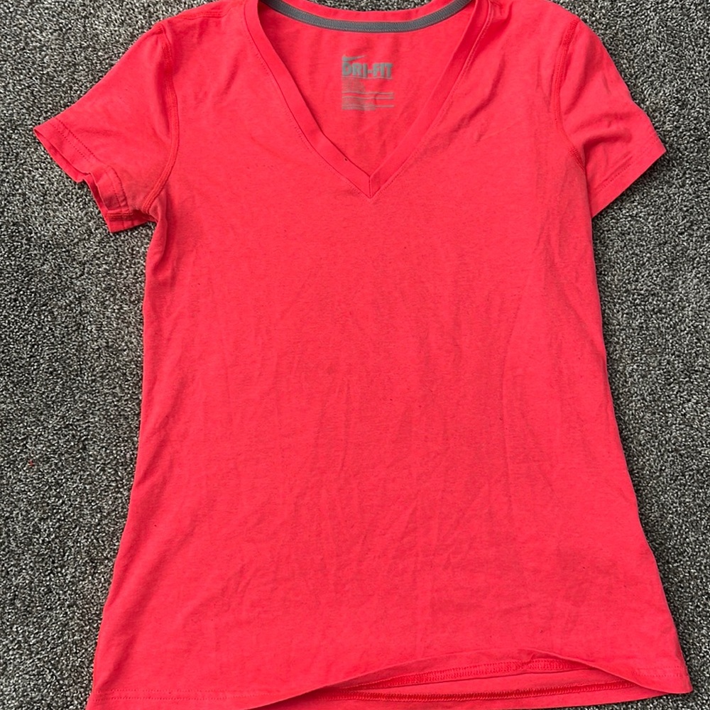 Neon v-neck Nike Dri-Fit